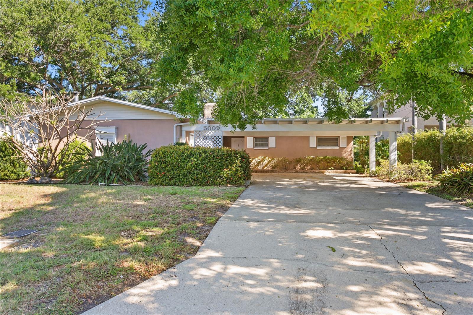 5009 W SPRING LAKE DRIVE