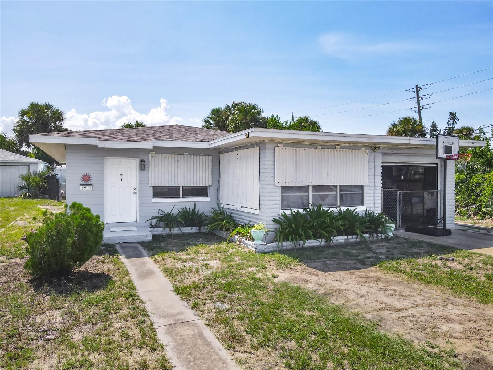 1517 N GRANDVIEW AVENUE