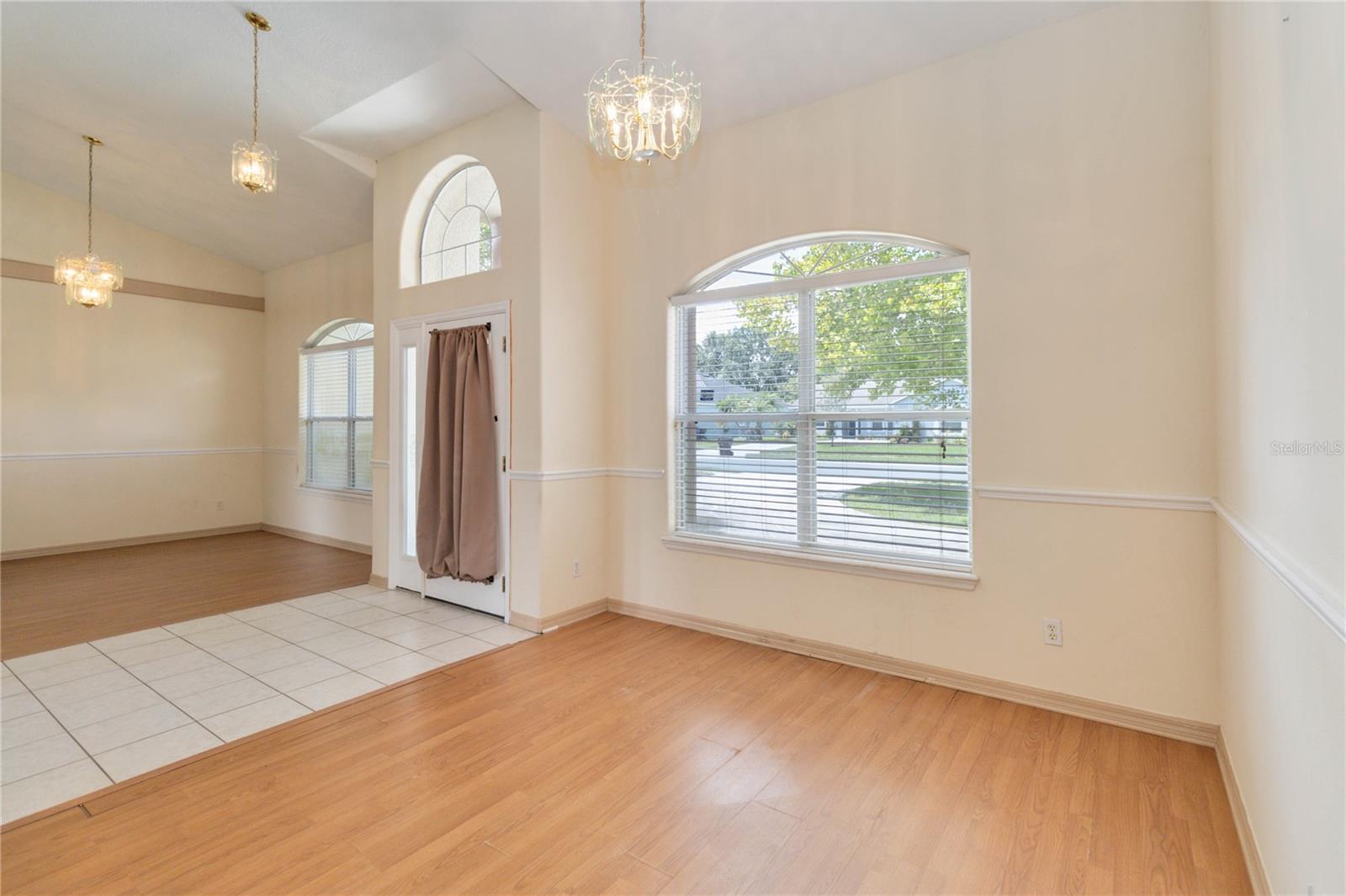 3250 SAWGRASS CREEK CIRCLE