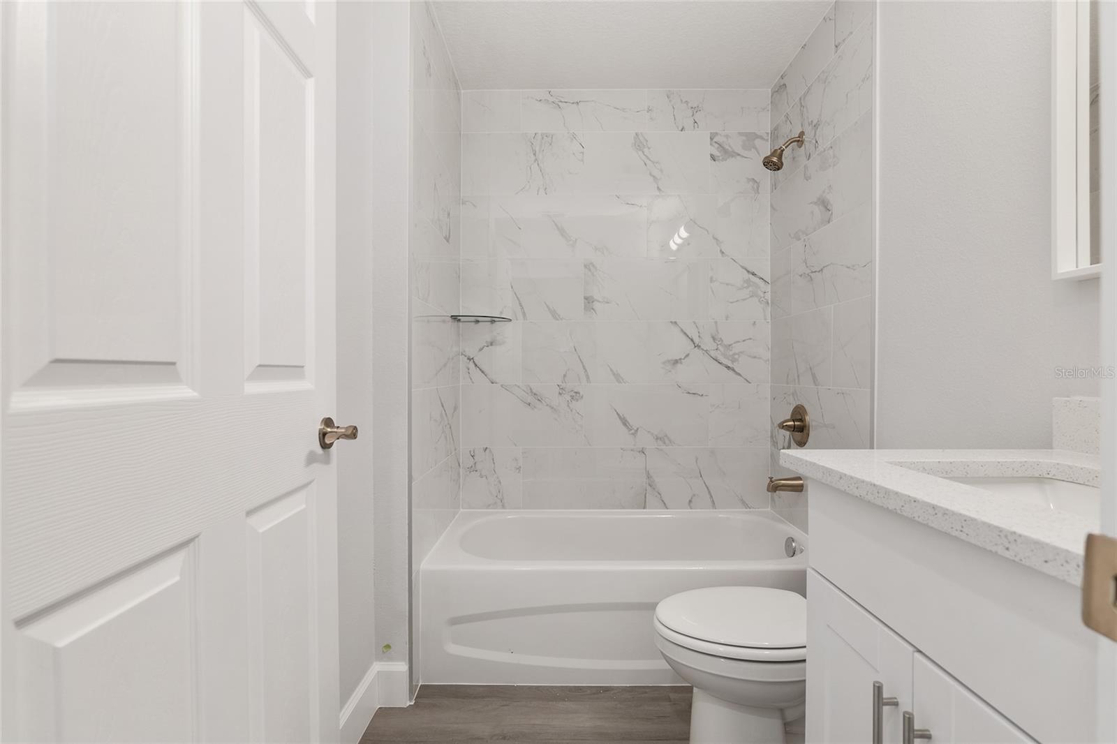 RAINBOW LAKES ESTATE - Residential