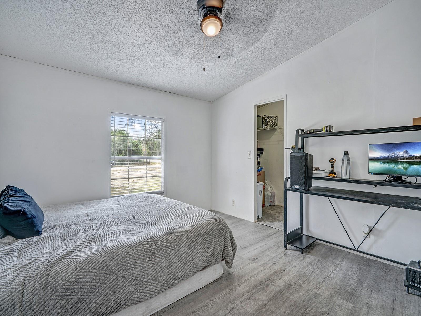 MOON LAKE ESTATES - Residential