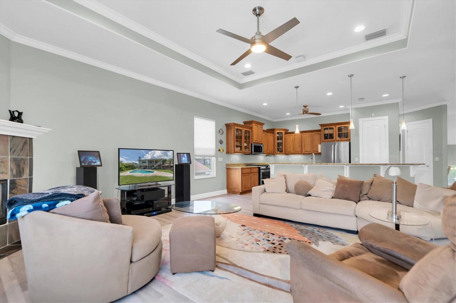 435 WESTWINDS DRIVE