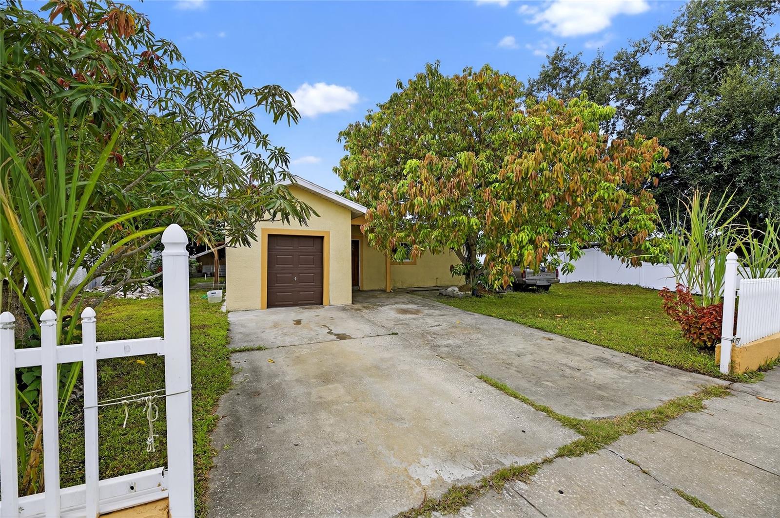 LOCATION ! LOCATION ! investor or first time home buyer , This is your chance to own a place that's close to everything you can think of like Walmart, Publix, hospital , Hard Rock Casino, Florida State Fairgrounds, School, Restaurant and so on. This 3bd/ 2ba is not going to stay for long. There is no HOA fee, no CDD fee and No flood zone. This is rare to find over 1600 sqft in Tampa below $300k. Don't miss your chance to make this house yours. Schedule your showing today before it is gone.
