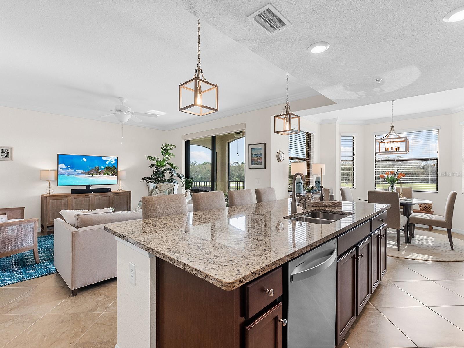 LAKEWOOD NATIONAL - Residential