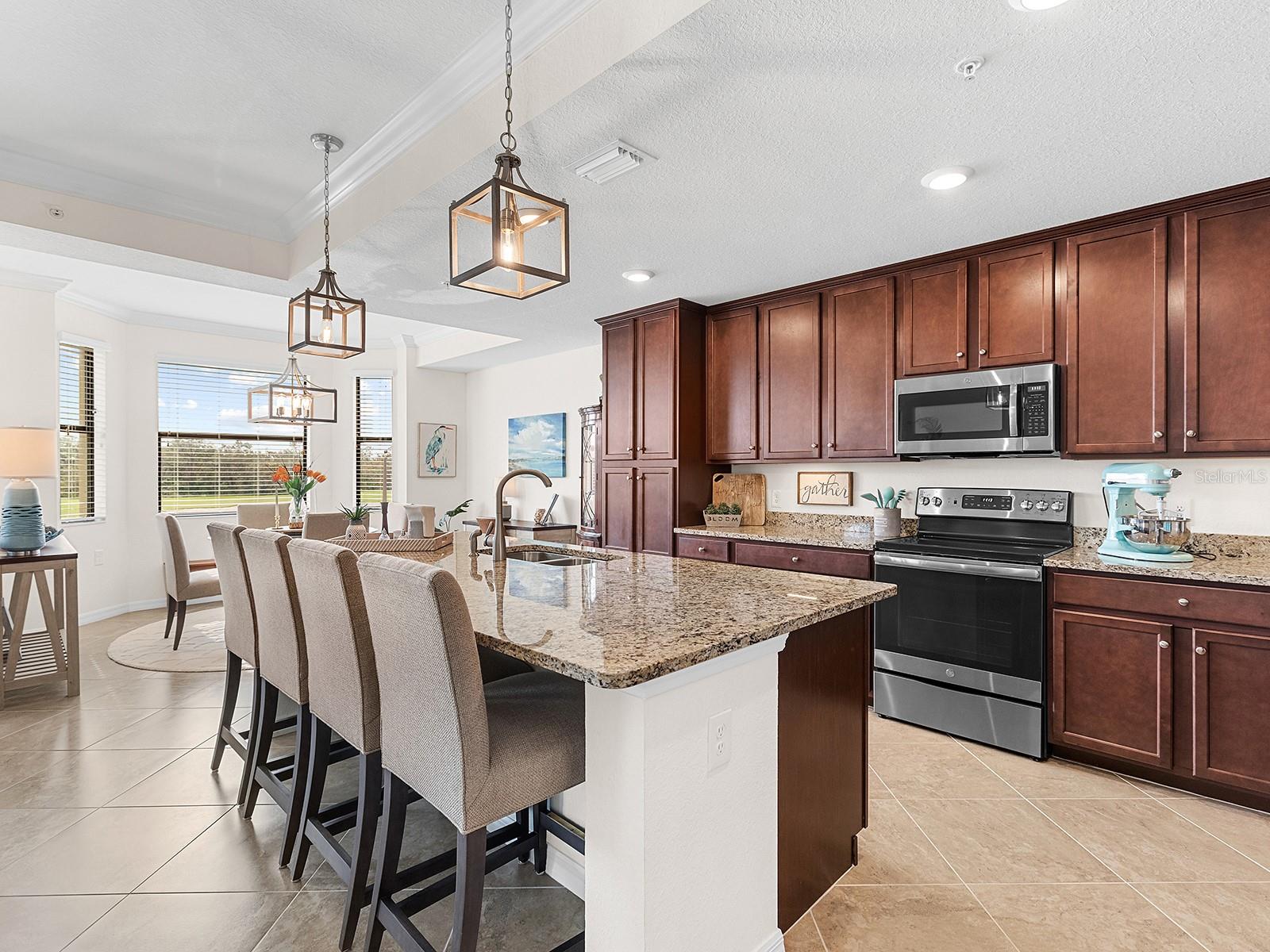 LAKEWOOD NATIONAL - Residential