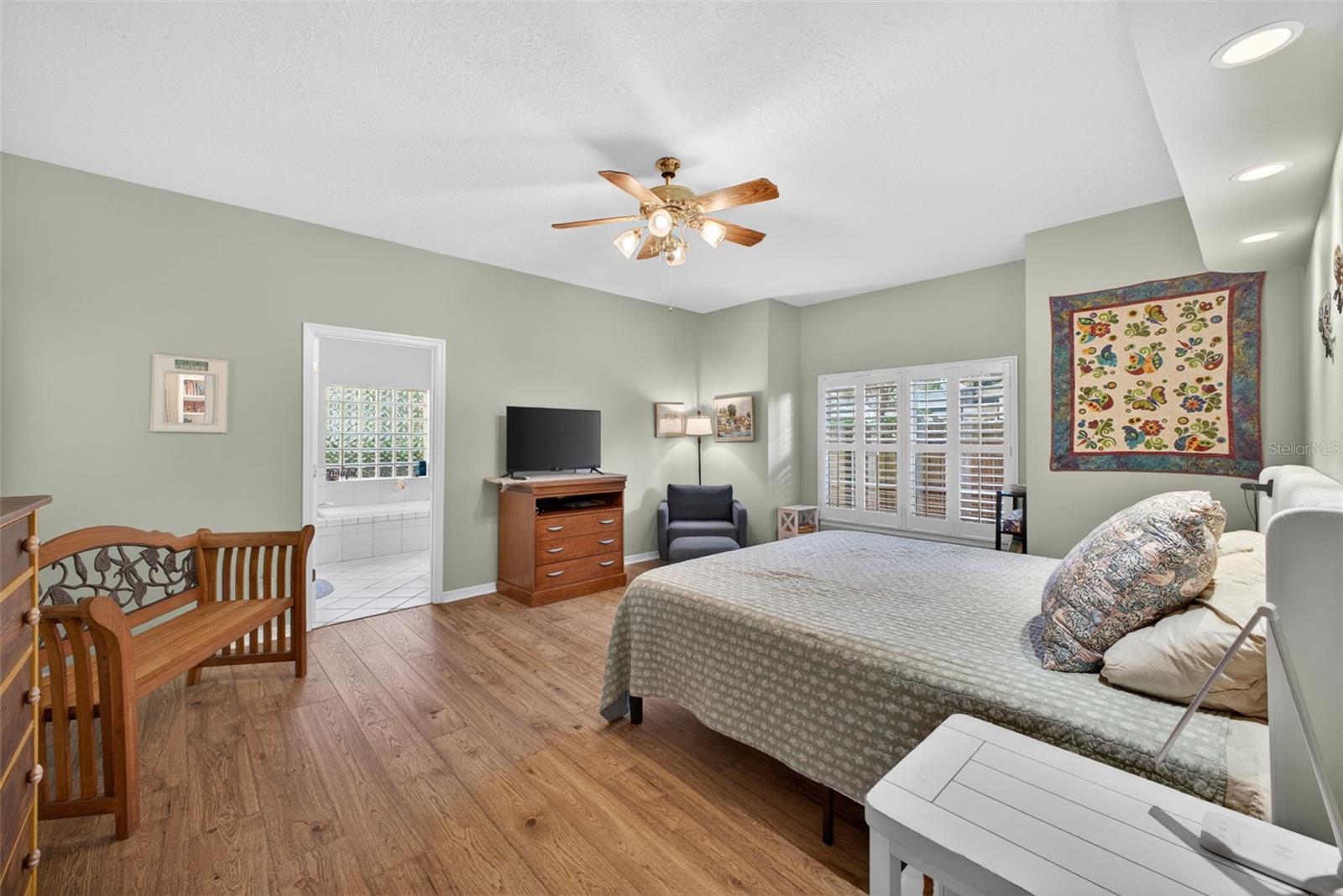 MOUNT PLYMOUTH - Residential
