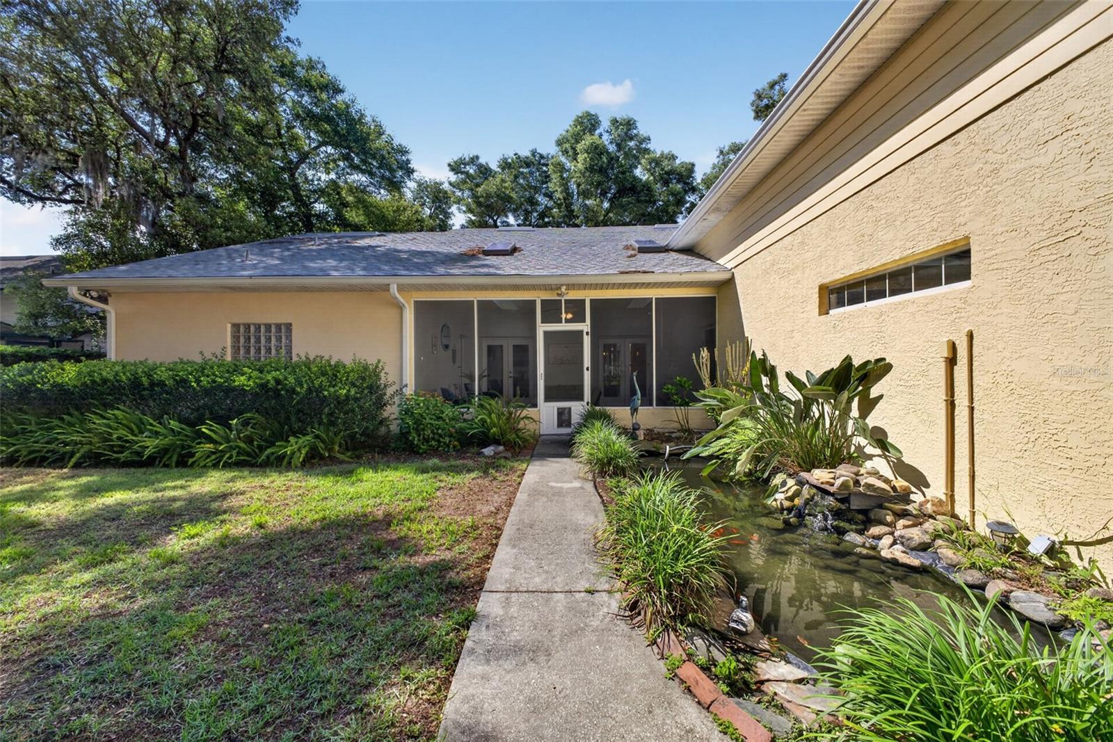 MOUNT PLYMOUTH - Residential