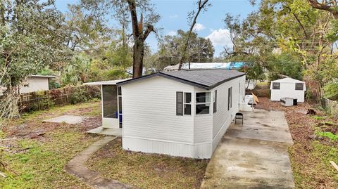 A home in DELAND