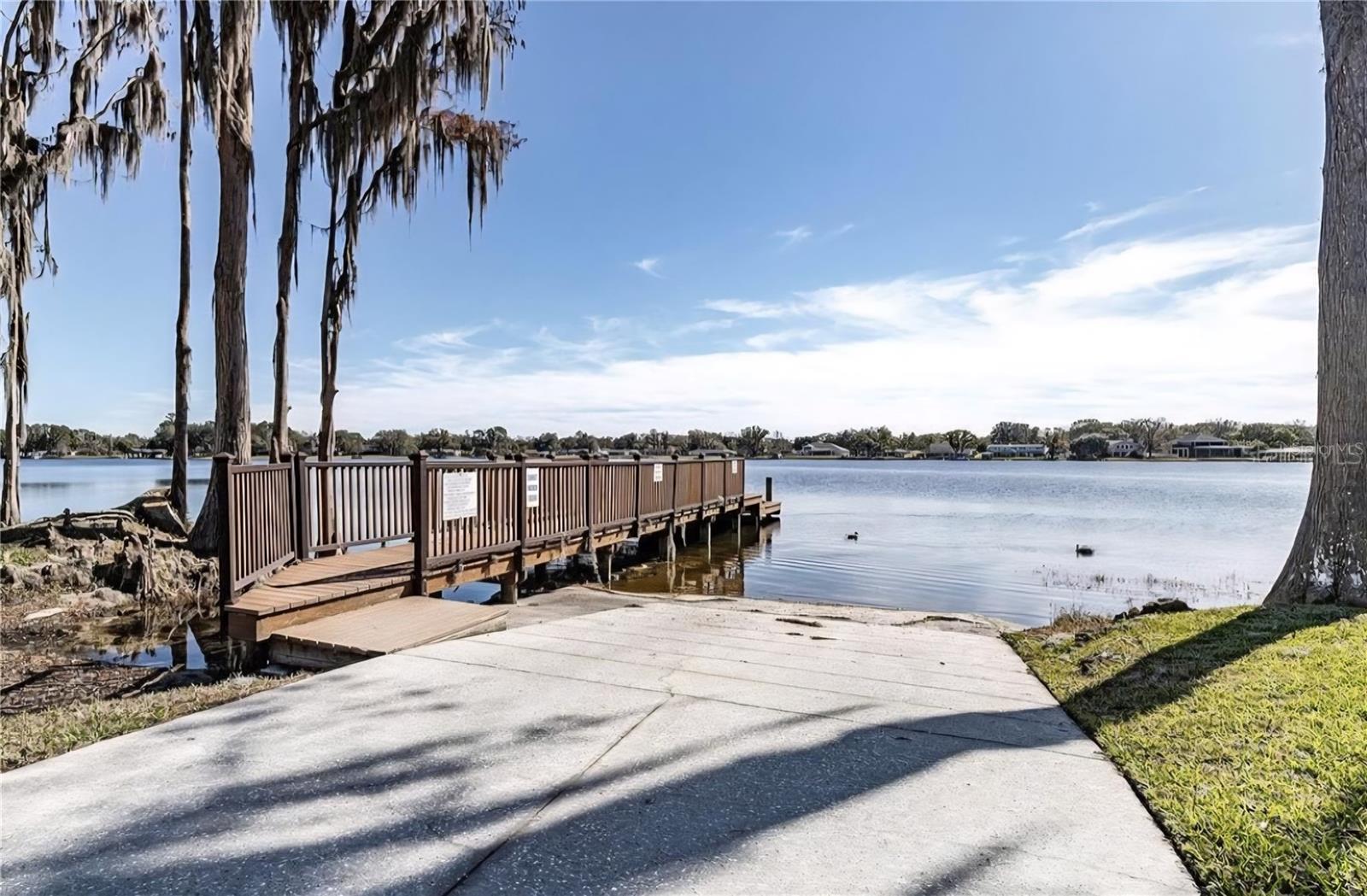 SWANN LAKE - Residential