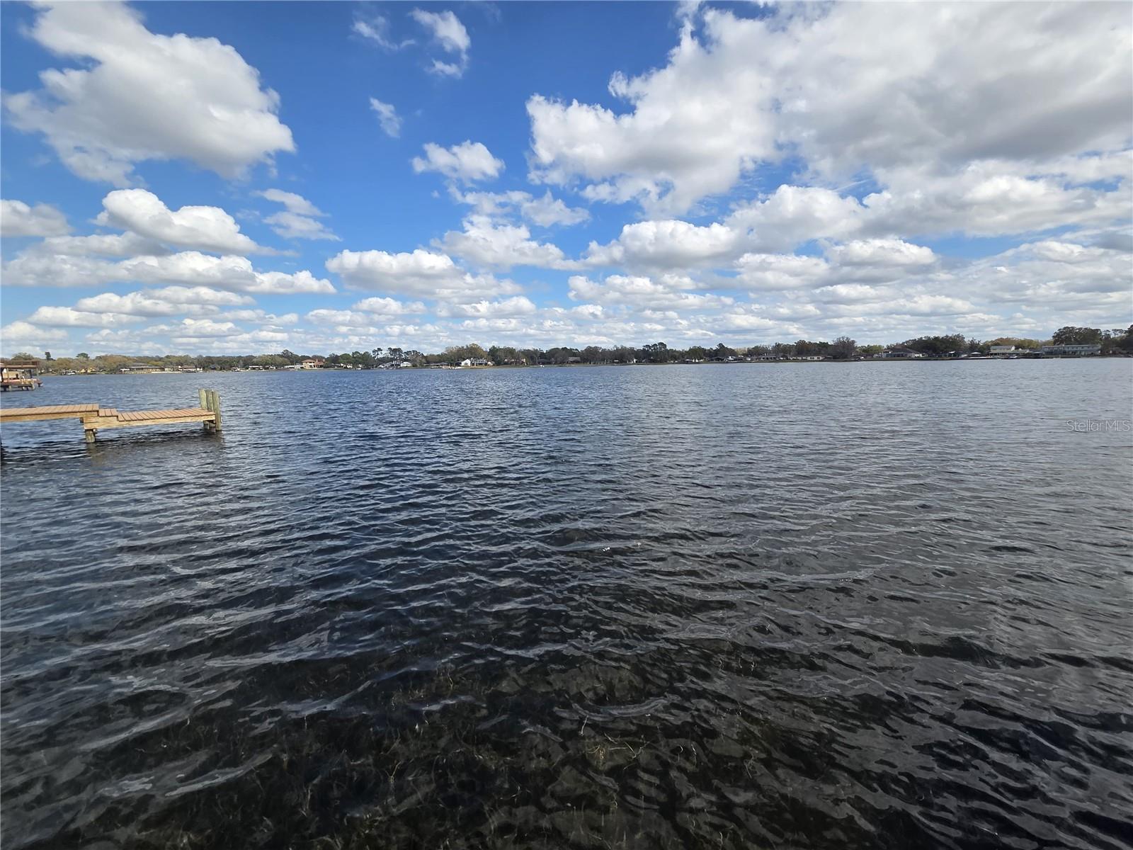 SWANN LAKE - Residential