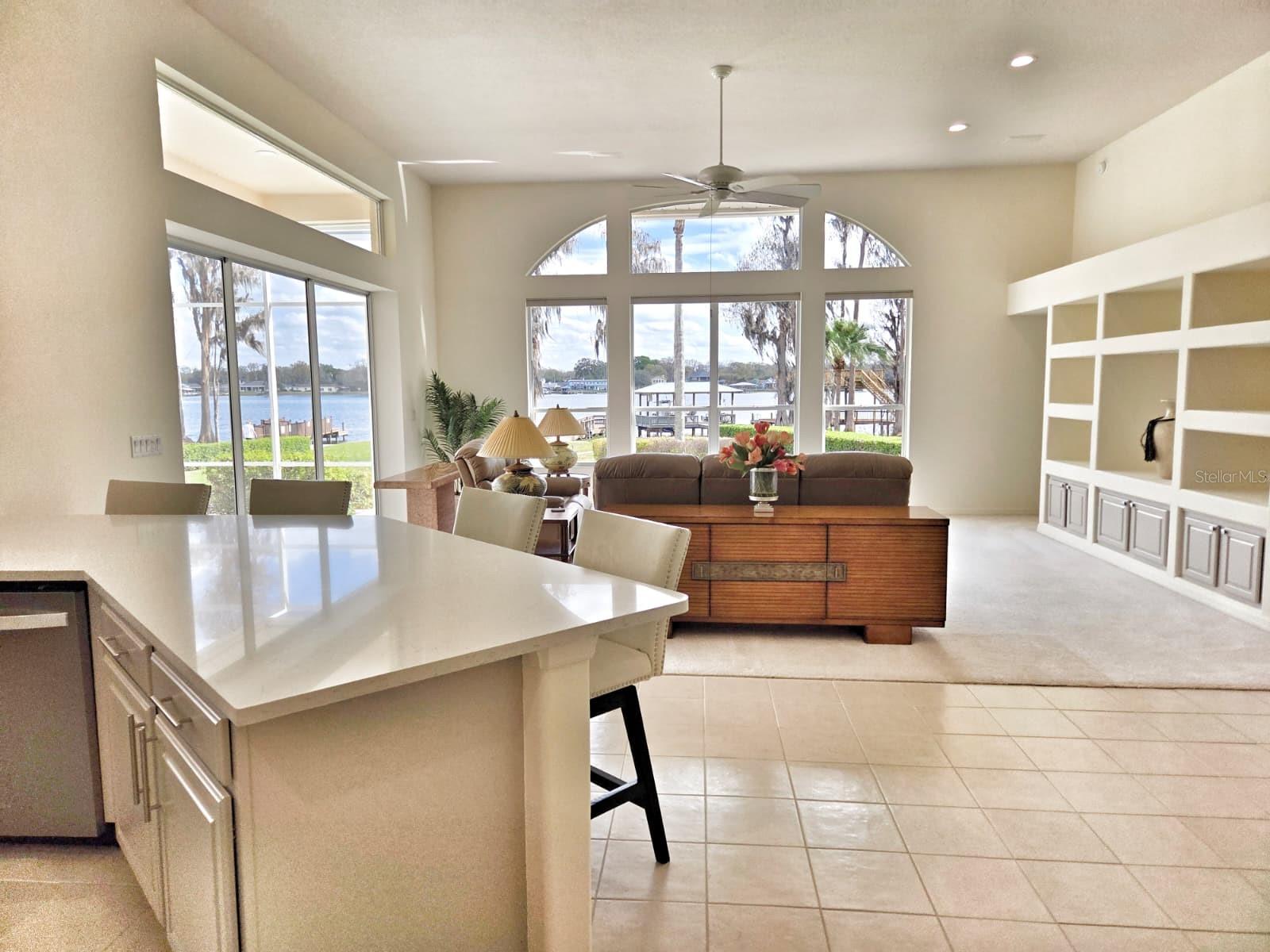 SWANN LAKE - Residential