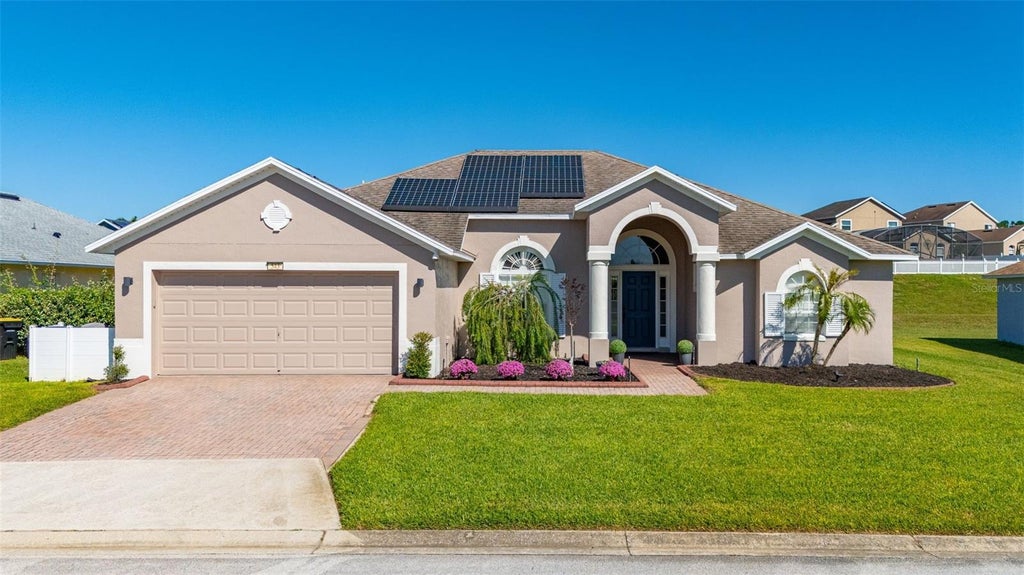 Photo of 543 Dolcetto Drive, Davenport, FL 33897 (MLS # S5160417)