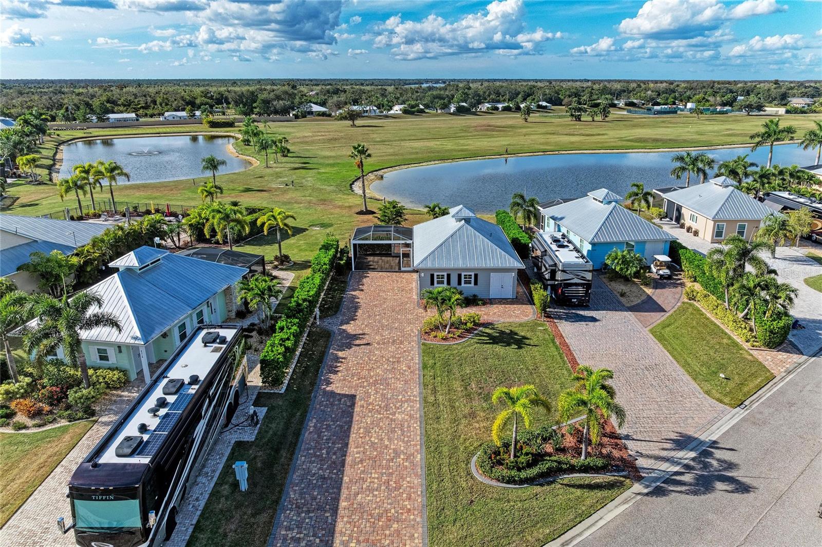 THORNTON CRK MOTORCOACH RESIDENCE - Residential