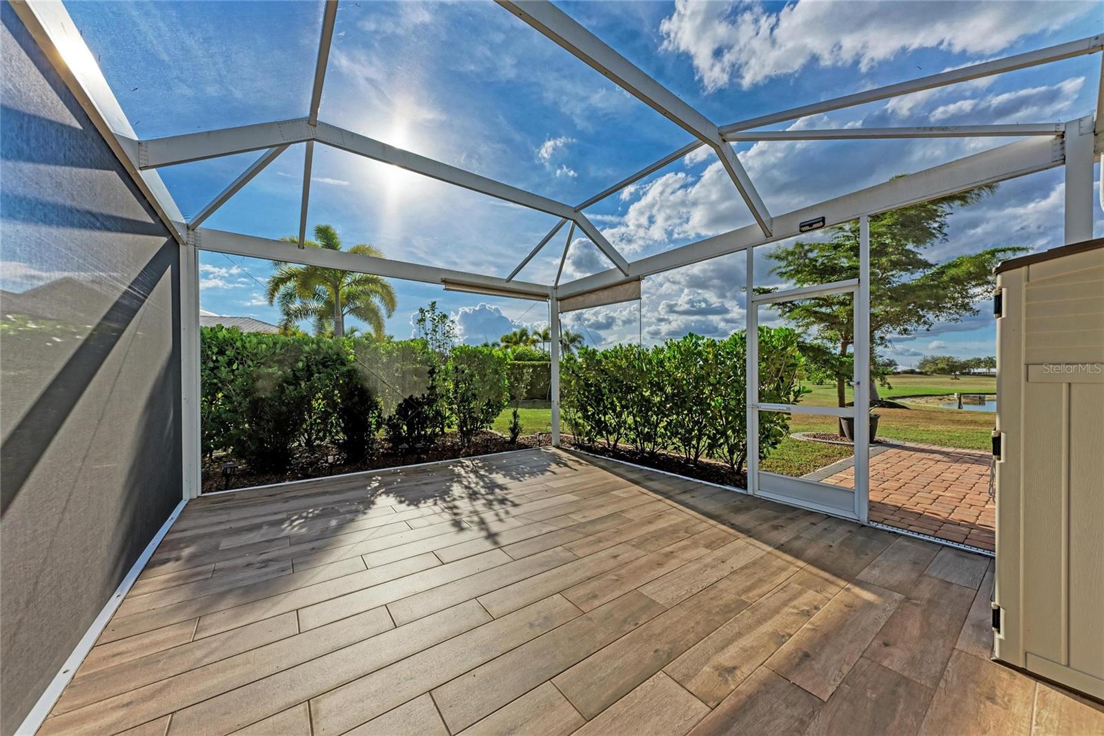 THORNTON CRK MOTORCOACH RESIDENCE - Residential