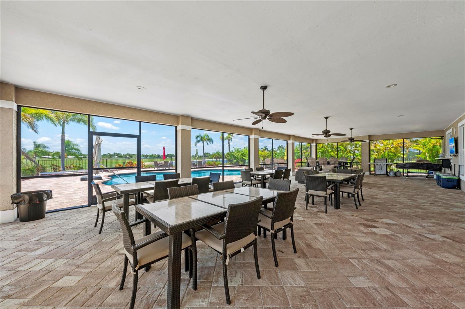 THORNTON CRK MOTORCOACH RESIDENCE - Residential