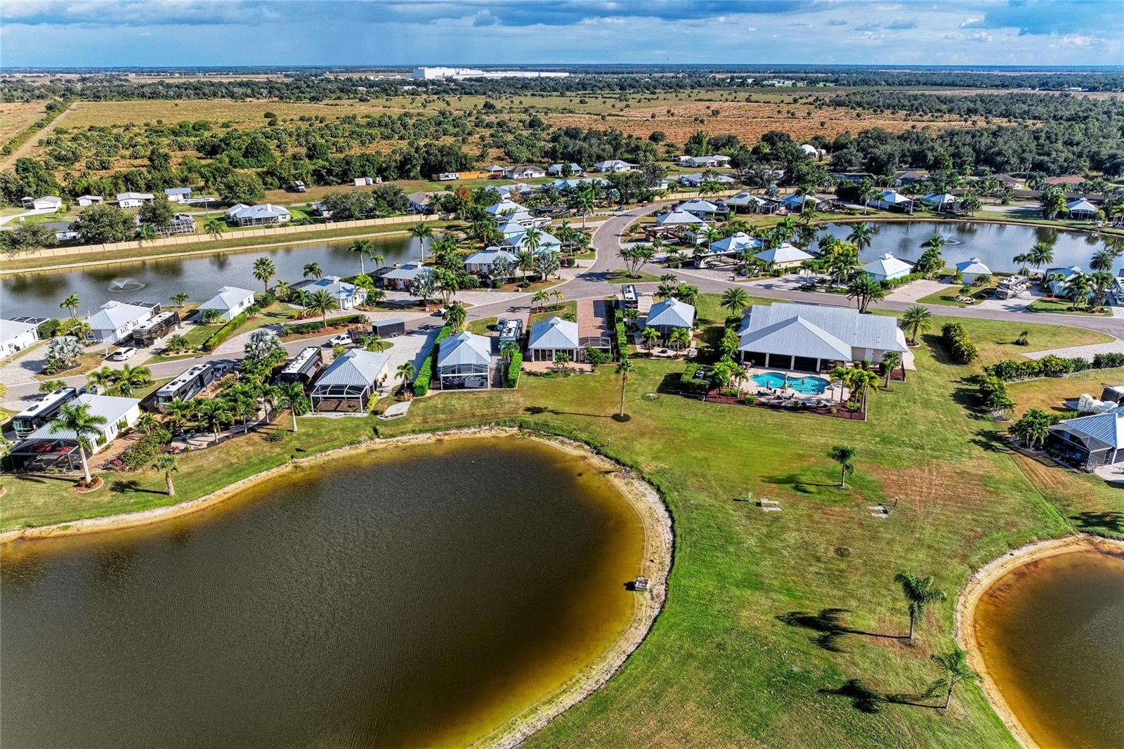 THORNTON CRK MOTORCOACH RESIDENCE - Residential