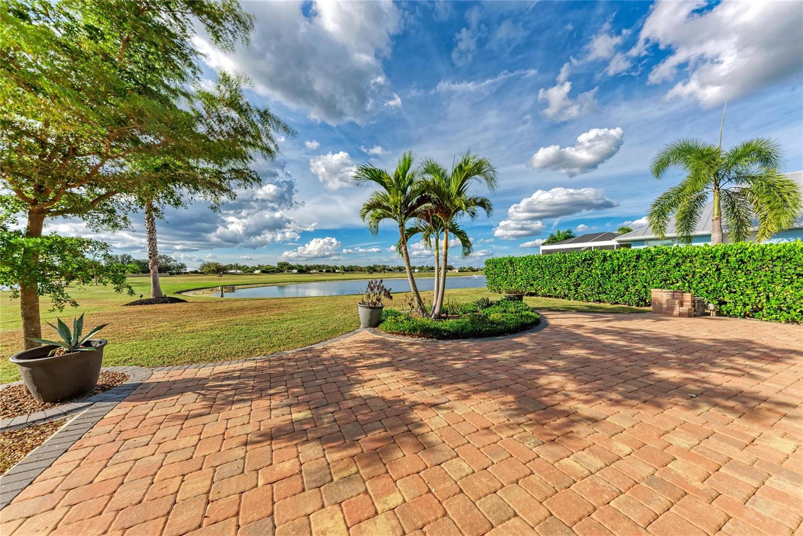 THORNTON CRK MOTORCOACH RESIDENCE - Residential