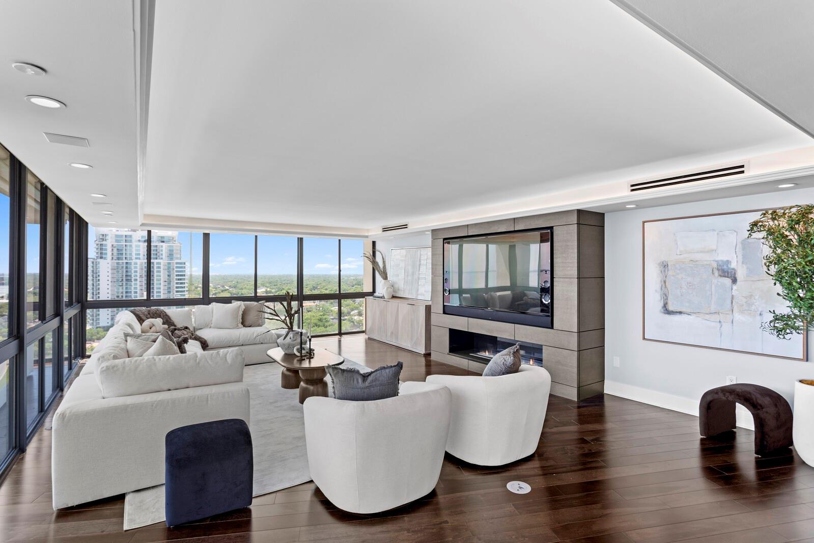 MONTE CARLO TOWERS A CONDOMINI - Residential