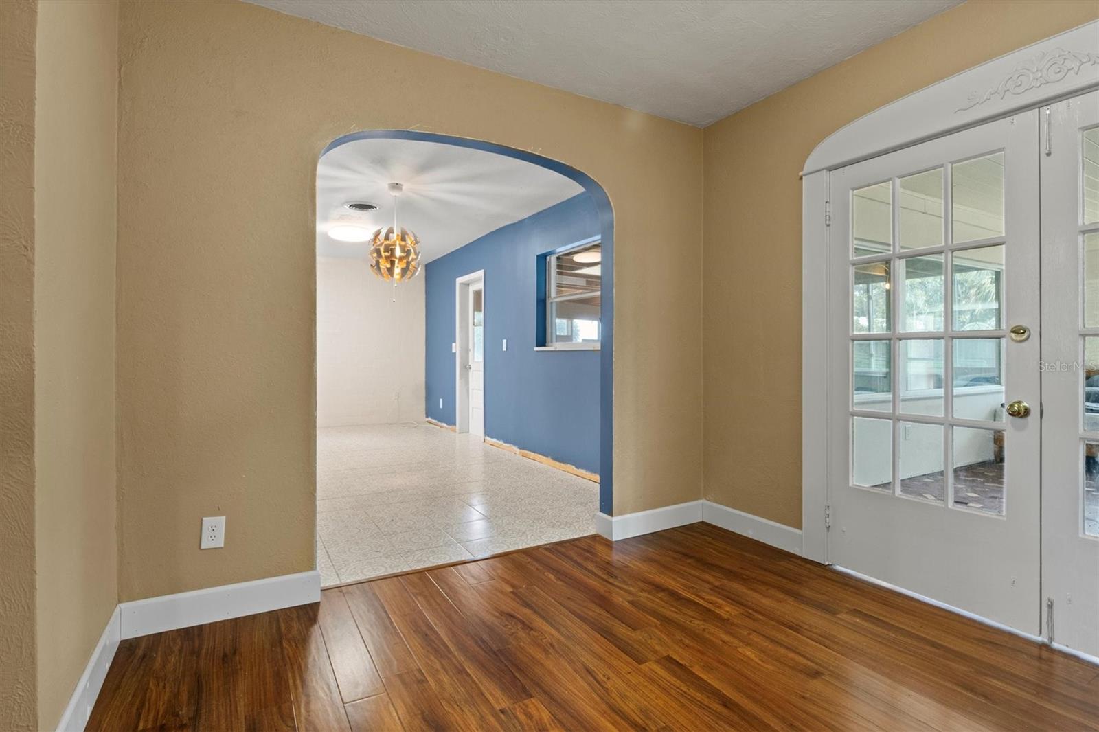 545 PRADO PLACE