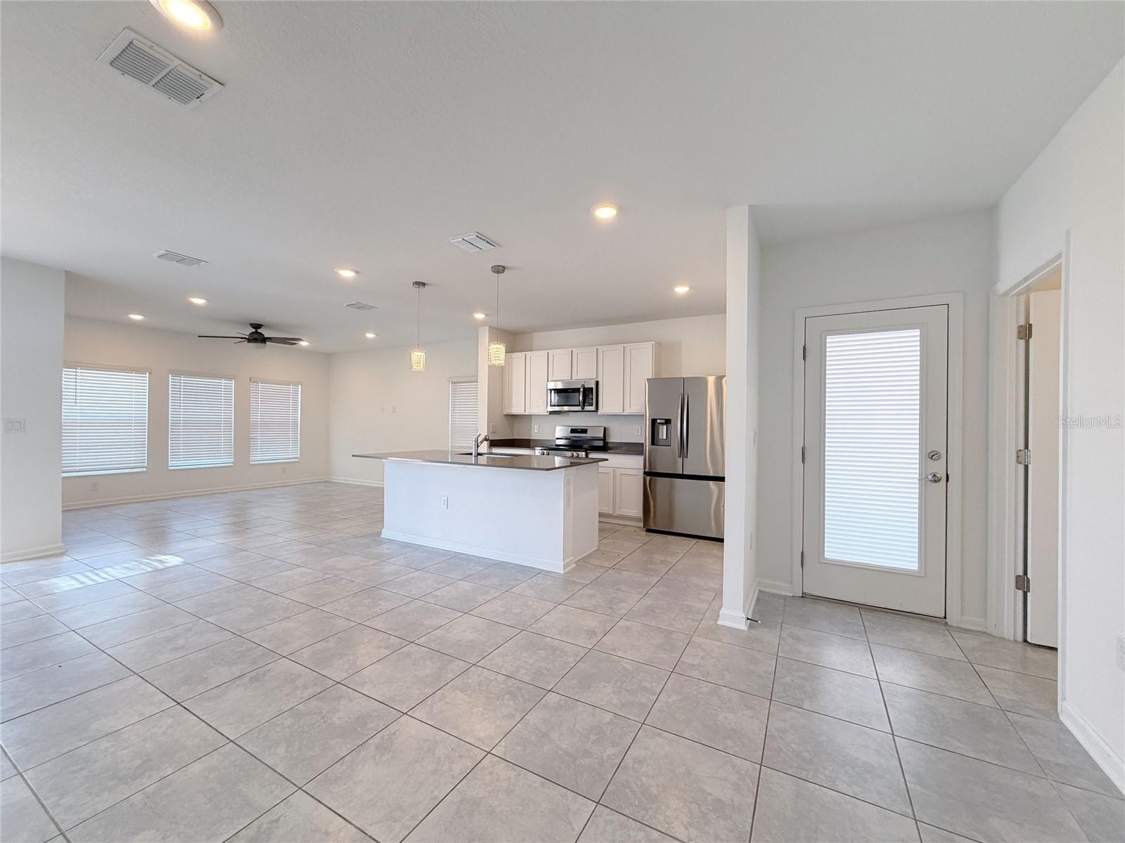 EVERBE PH 1C - Residential Lease