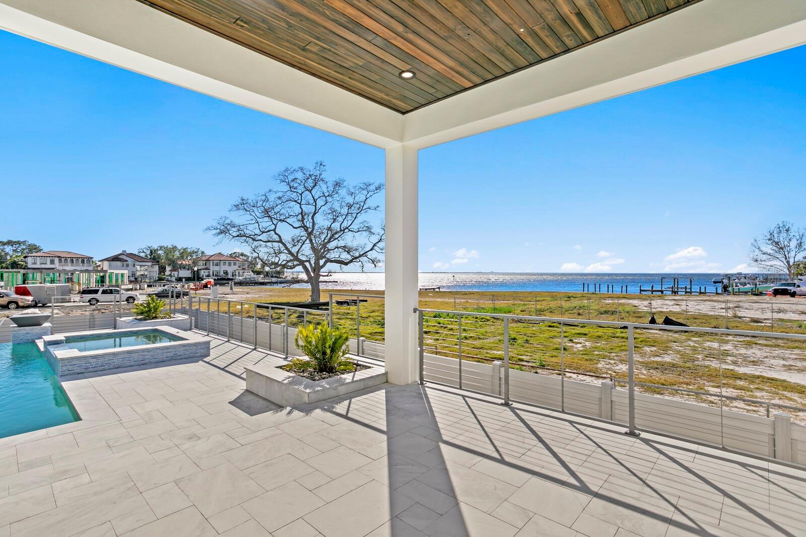 SUNSET PK ISLES UN #1 - Residential