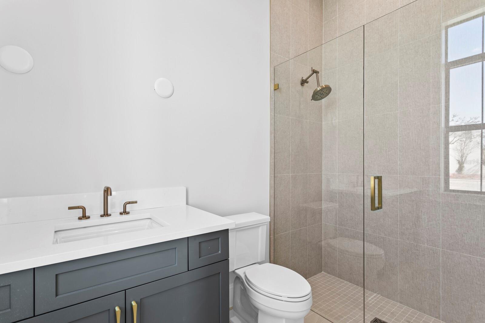 SUNSET PK ISLES UN #1 - Residential