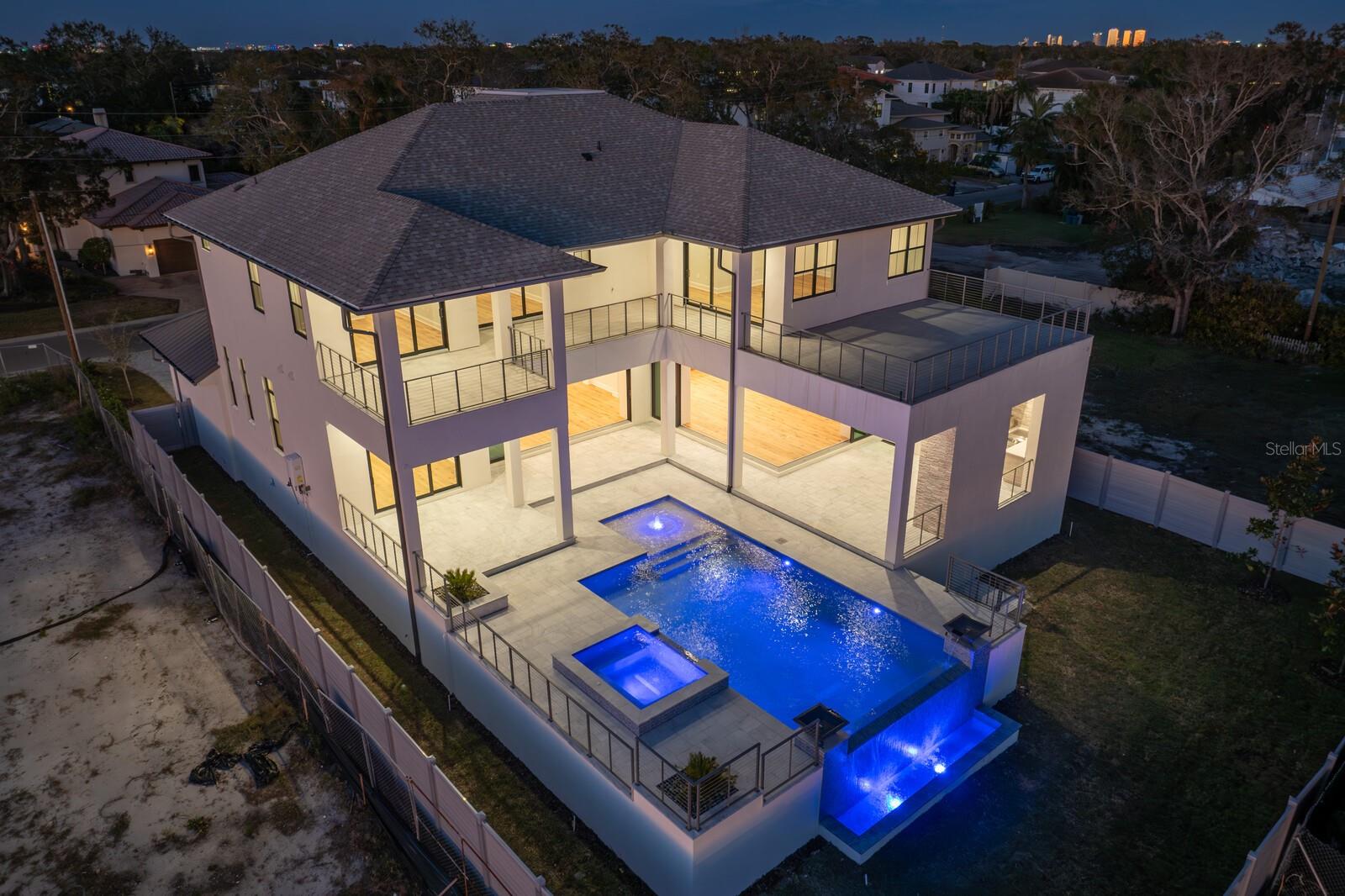 SUNSET PK ISLES UN #1 - Residential