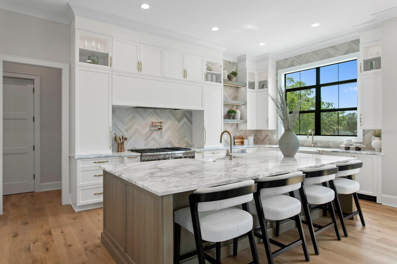 SUNSET PK ISLES UN #1 - Residential