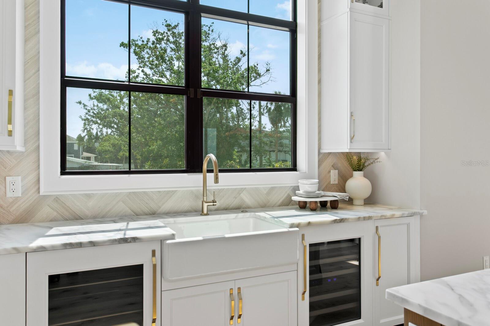 SUNSET PK ISLES UN #1 - Residential