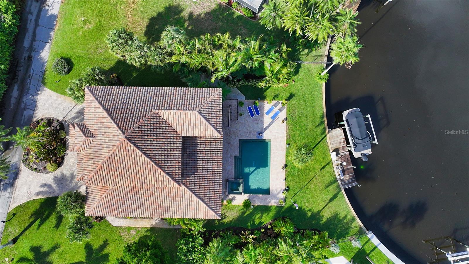 POINT OF PALMS ESTATE - Residential