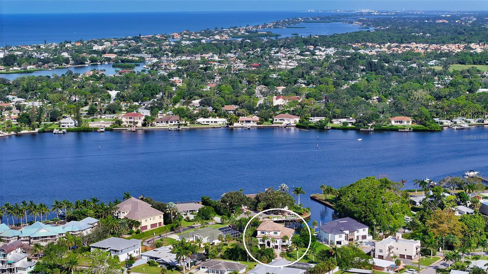 POINT OF PALMS ESTATE - Residential