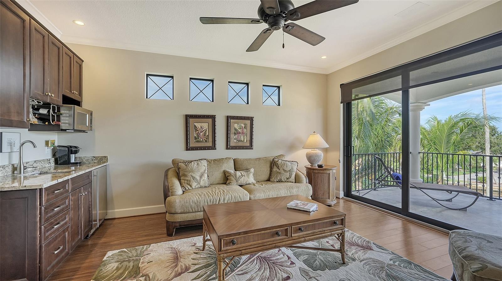 POINT OF PALMS ESTATE - Residential