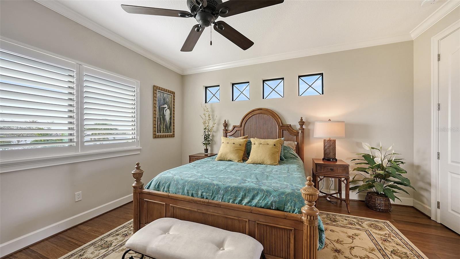 POINT OF PALMS ESTATE - Residential