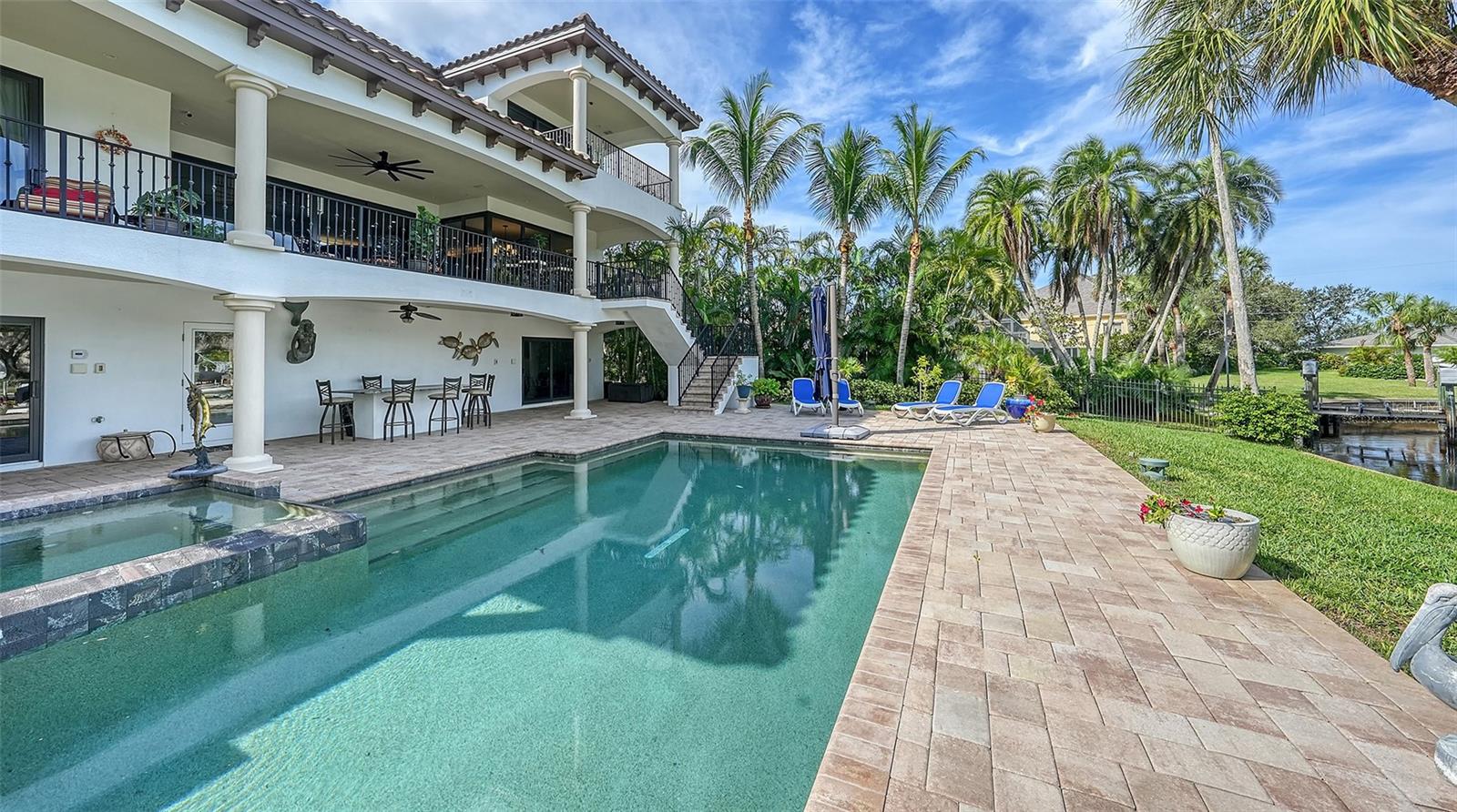 POINT OF PALMS ESTATE - Residential