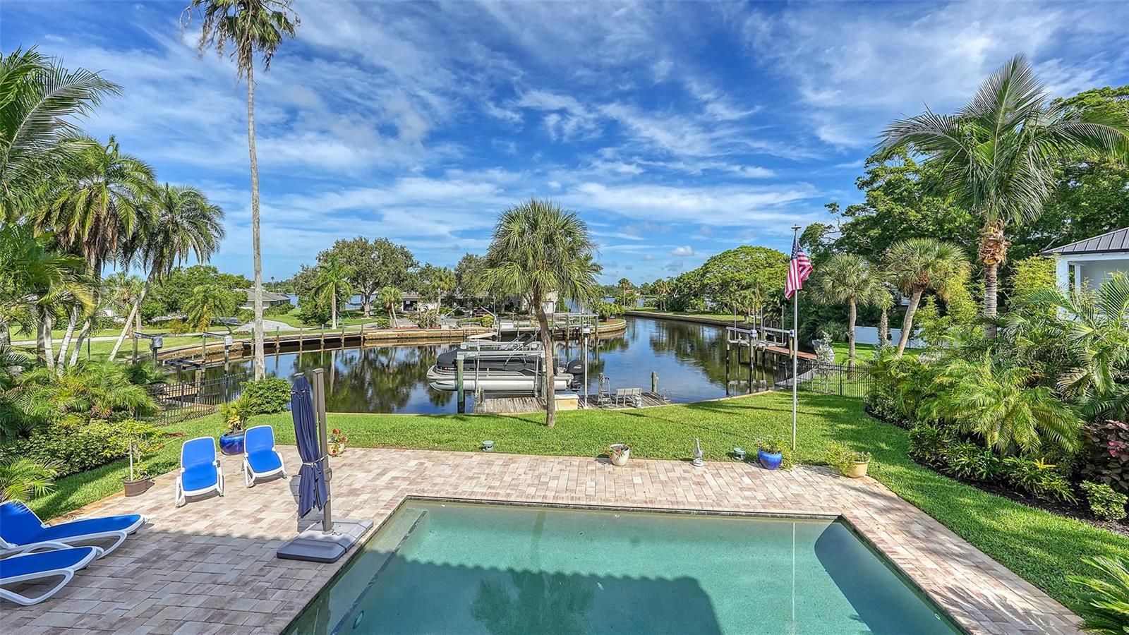 POINT OF PALMS ESTATE - Residential