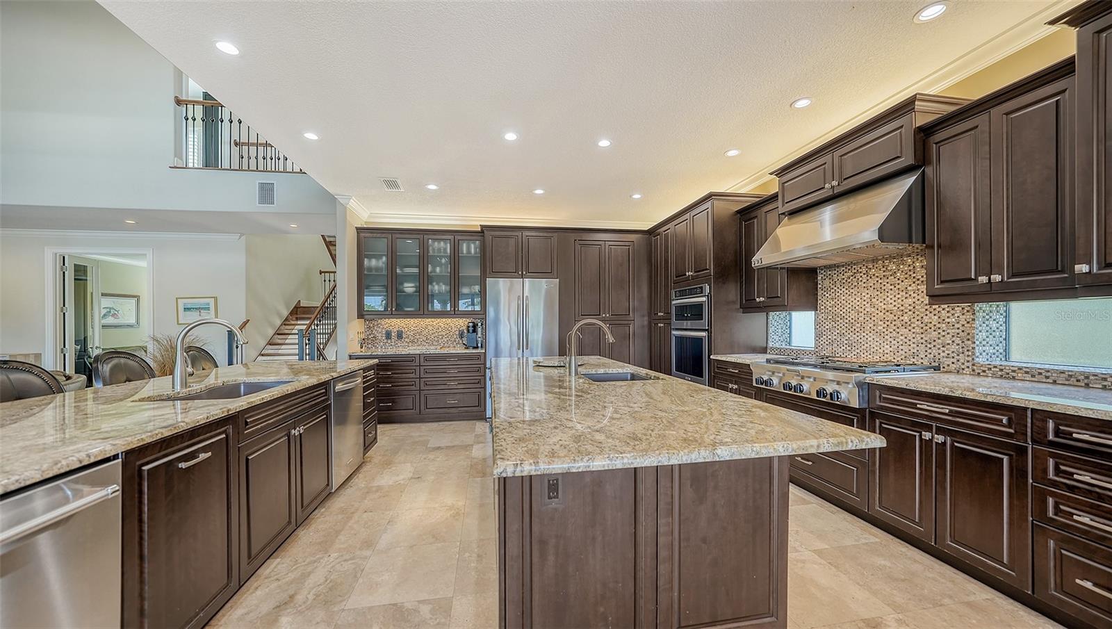 POINT OF PALMS ESTATE - Residential