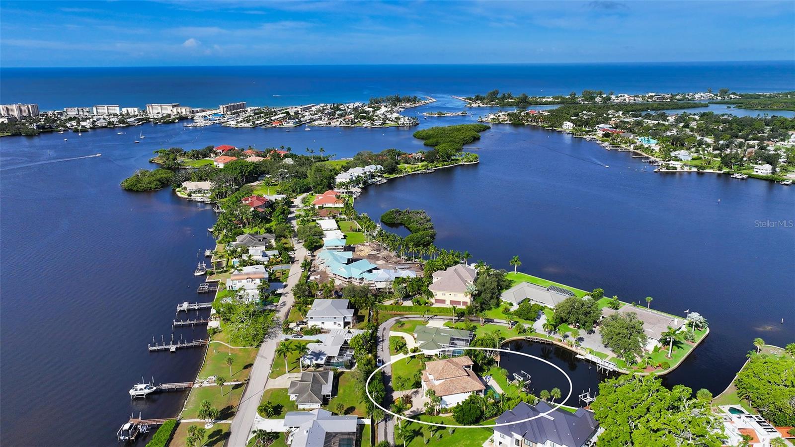 POINT OF PALMS ESTATE - Residential