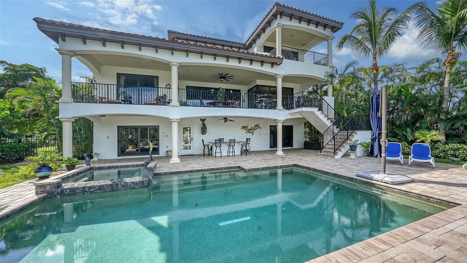 POINT OF PALMS ESTATE - Residential