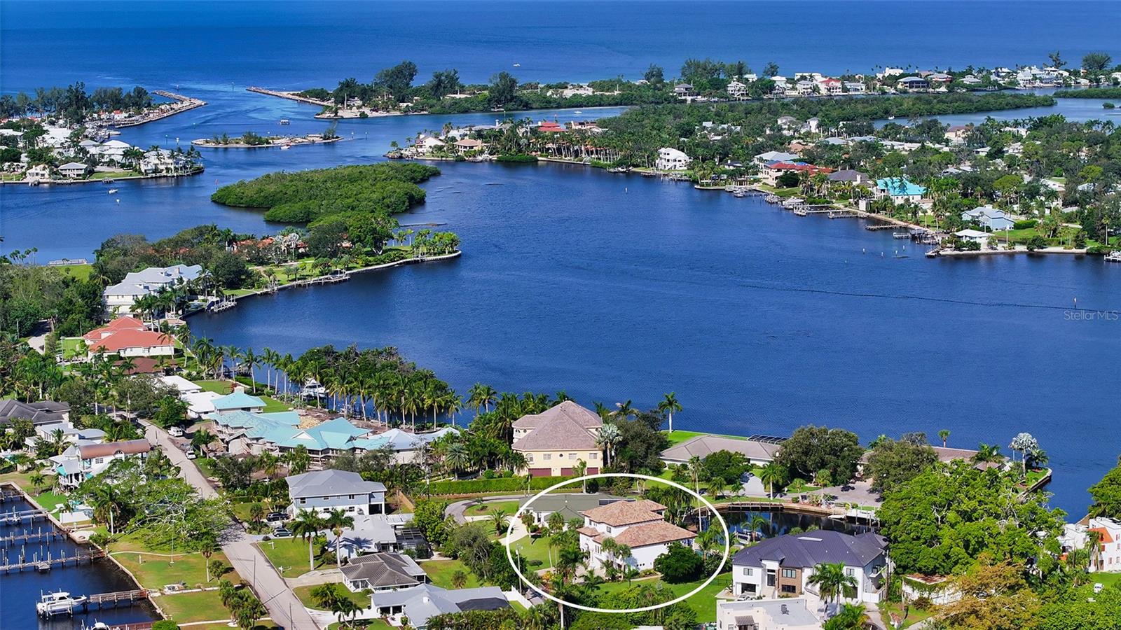 POINT OF PALMS ESTATE - Residential