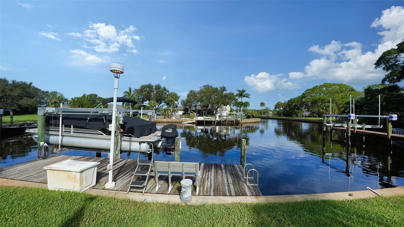 POINT OF PALMS ESTATE - Residential