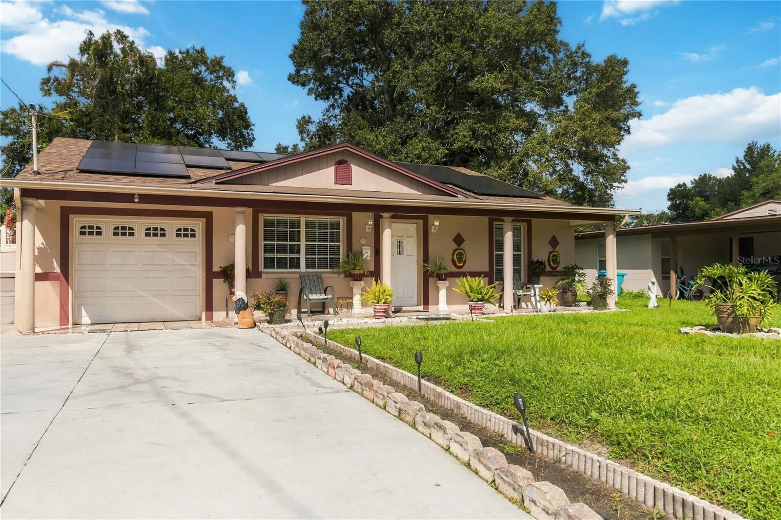 1530 GUINYARD WAY