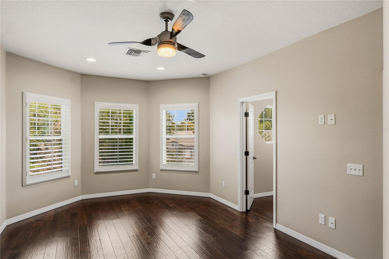 LONGWOOD - Residential