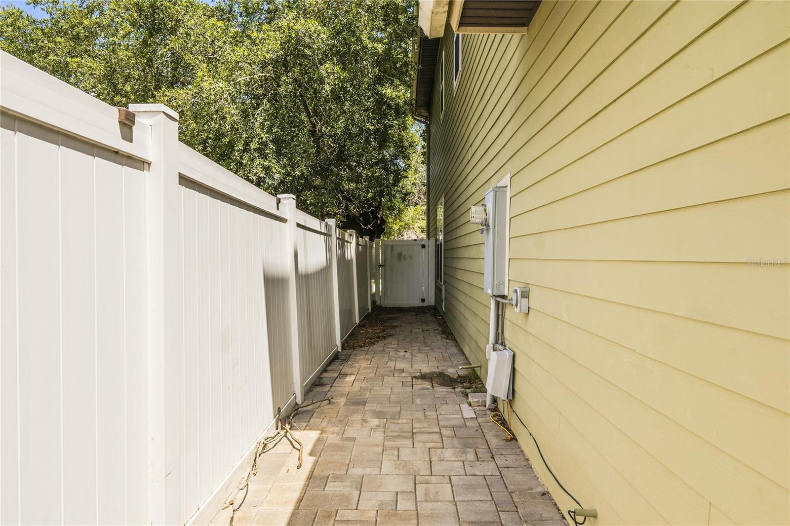 LONGWOOD - Residential