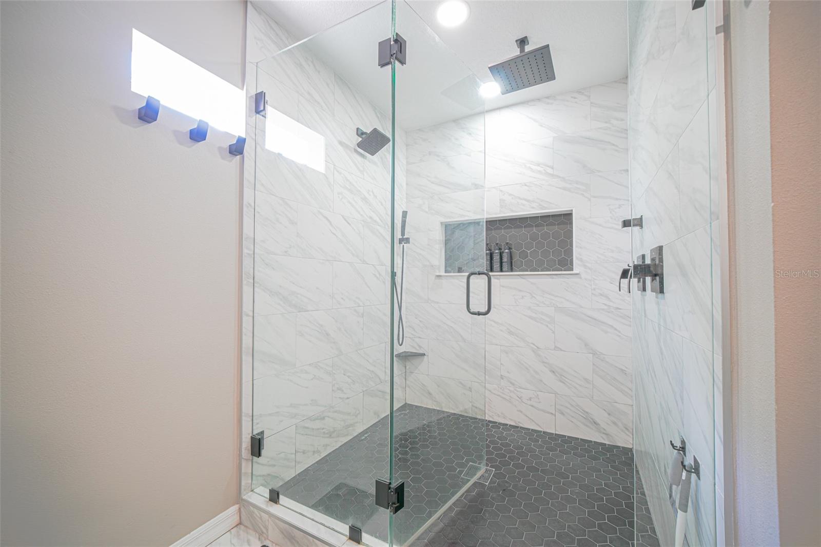 HOLLY HILL ESTATES - Residential