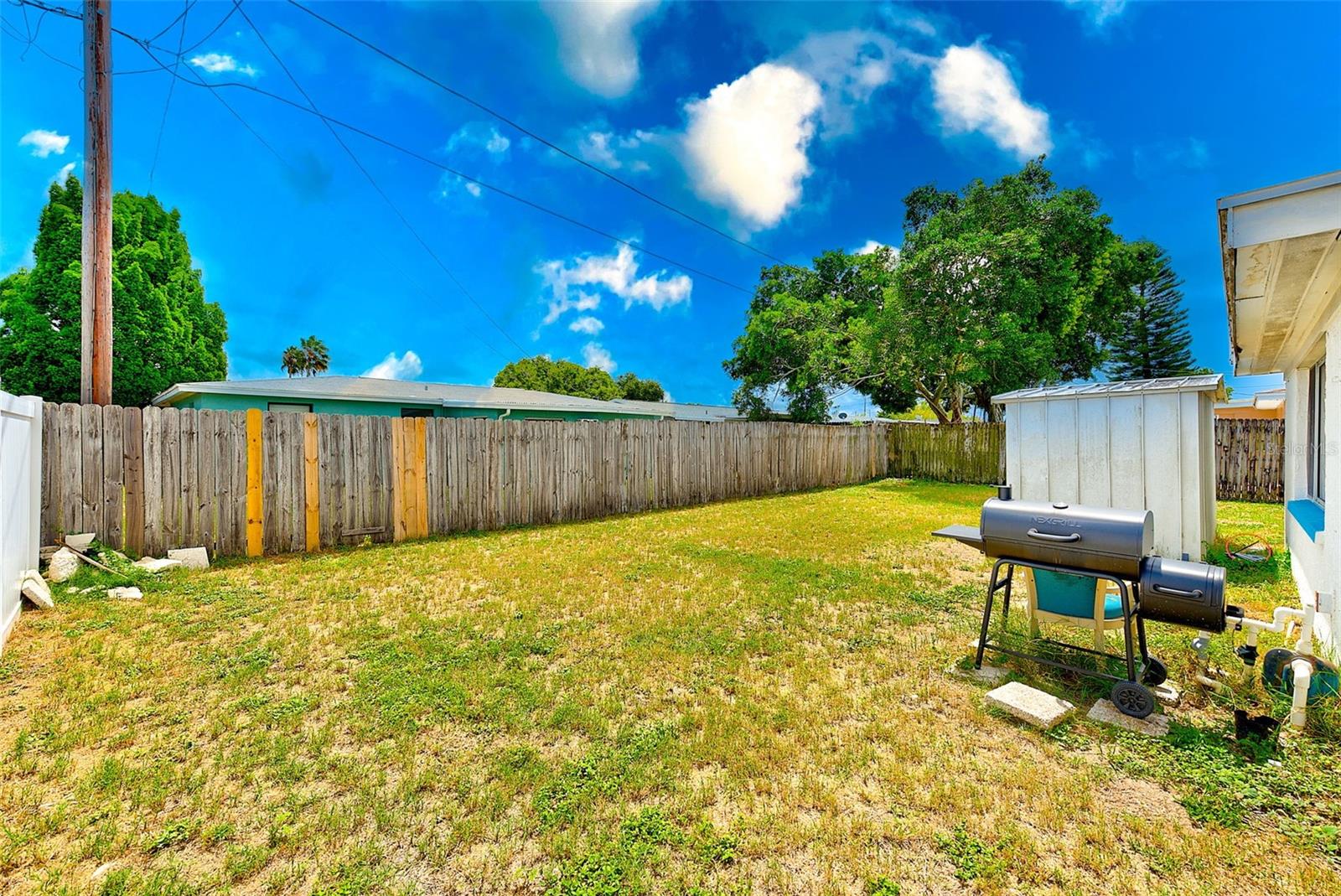 TAHITIAN HOMES - Residential