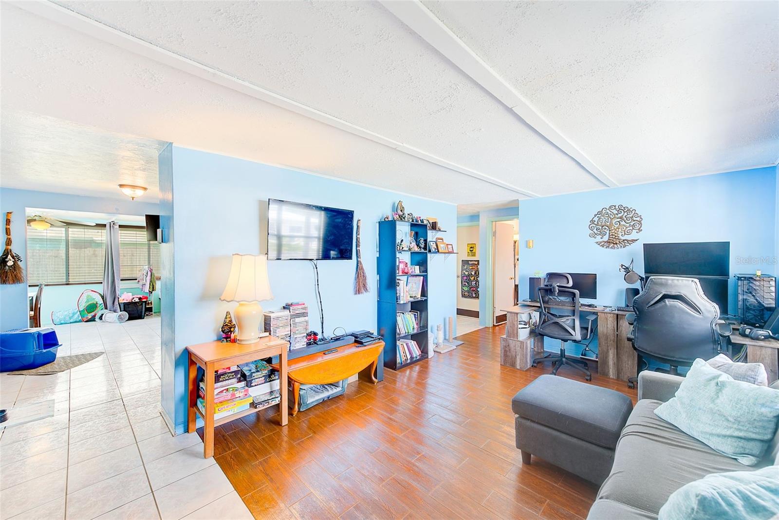 TAHITIAN HOMES - Residential