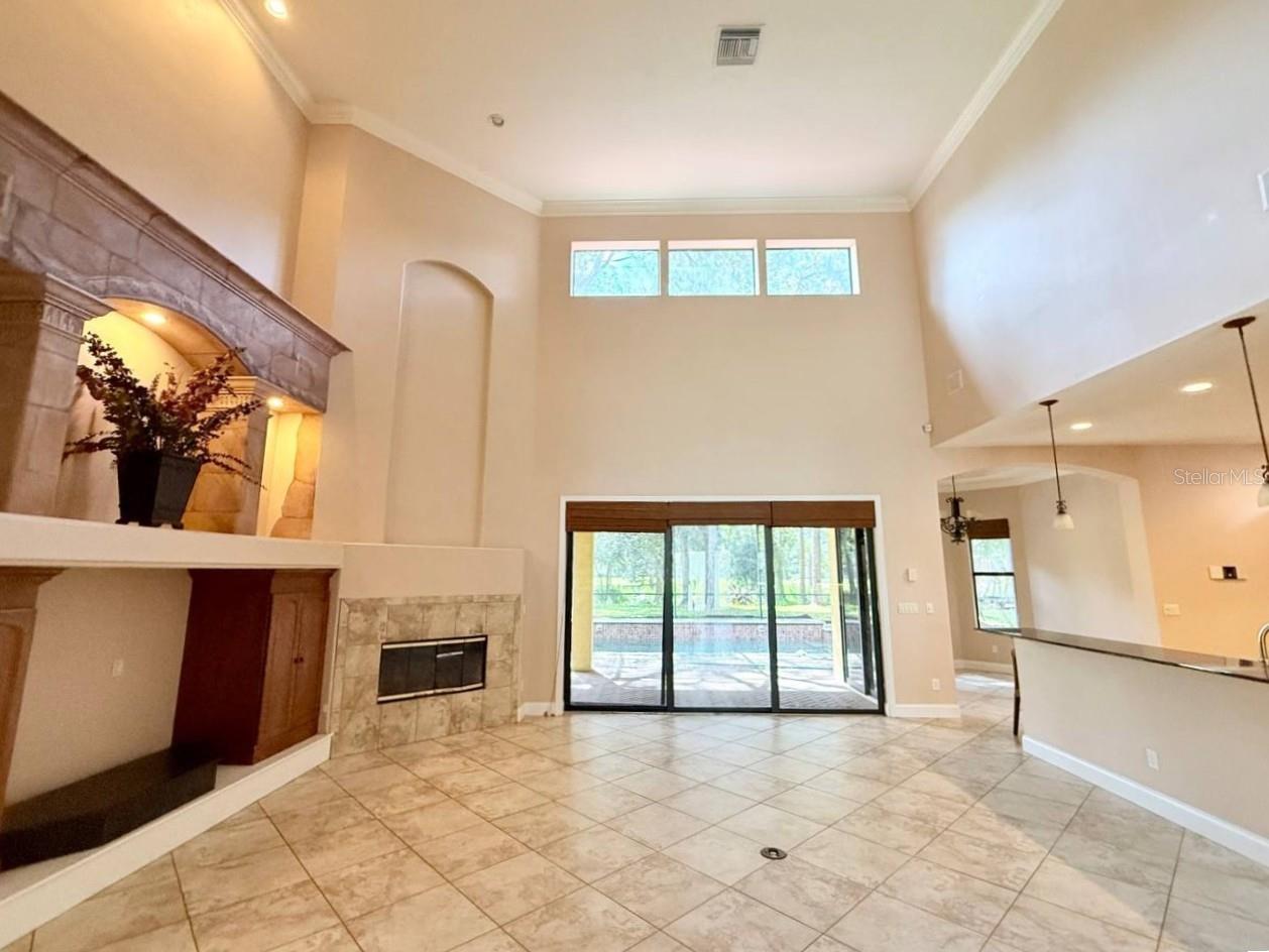 NINE EAGLES UNIT ONE SEC I - Residential Lease