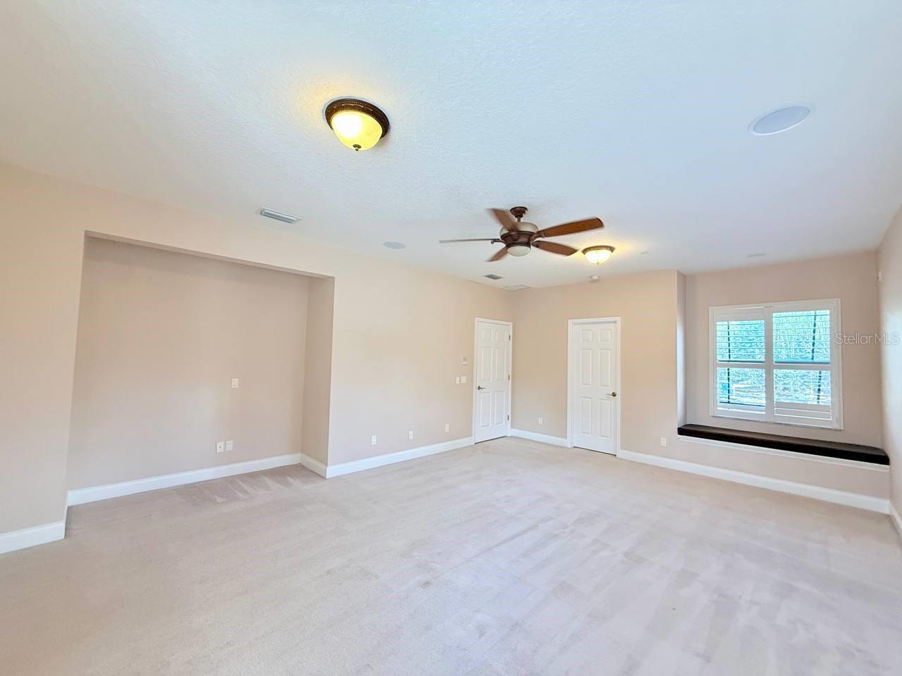 NINE EAGLES UNIT ONE SEC I - Residential Lease