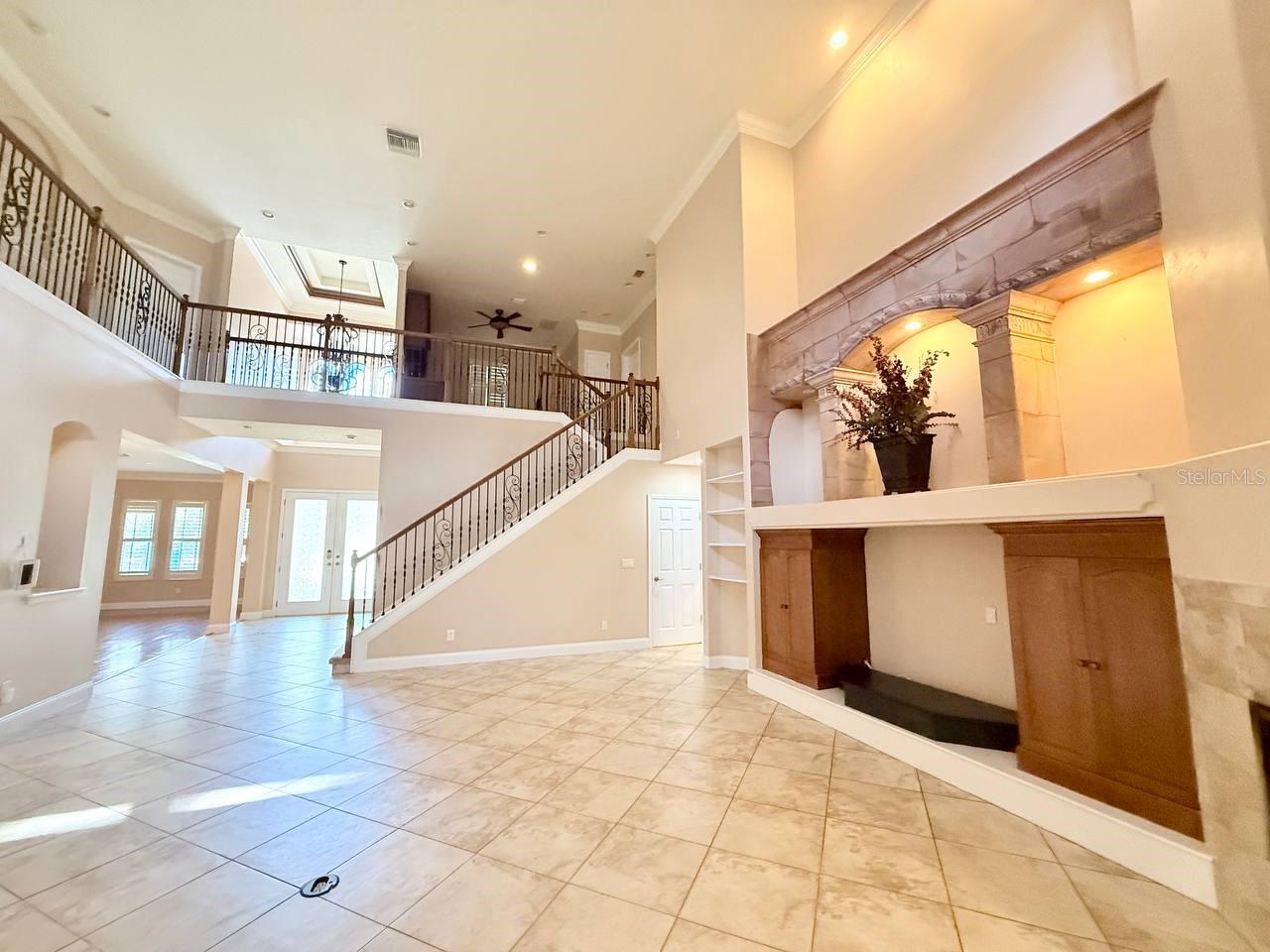 NINE EAGLES UNIT ONE SEC I - Residential Lease