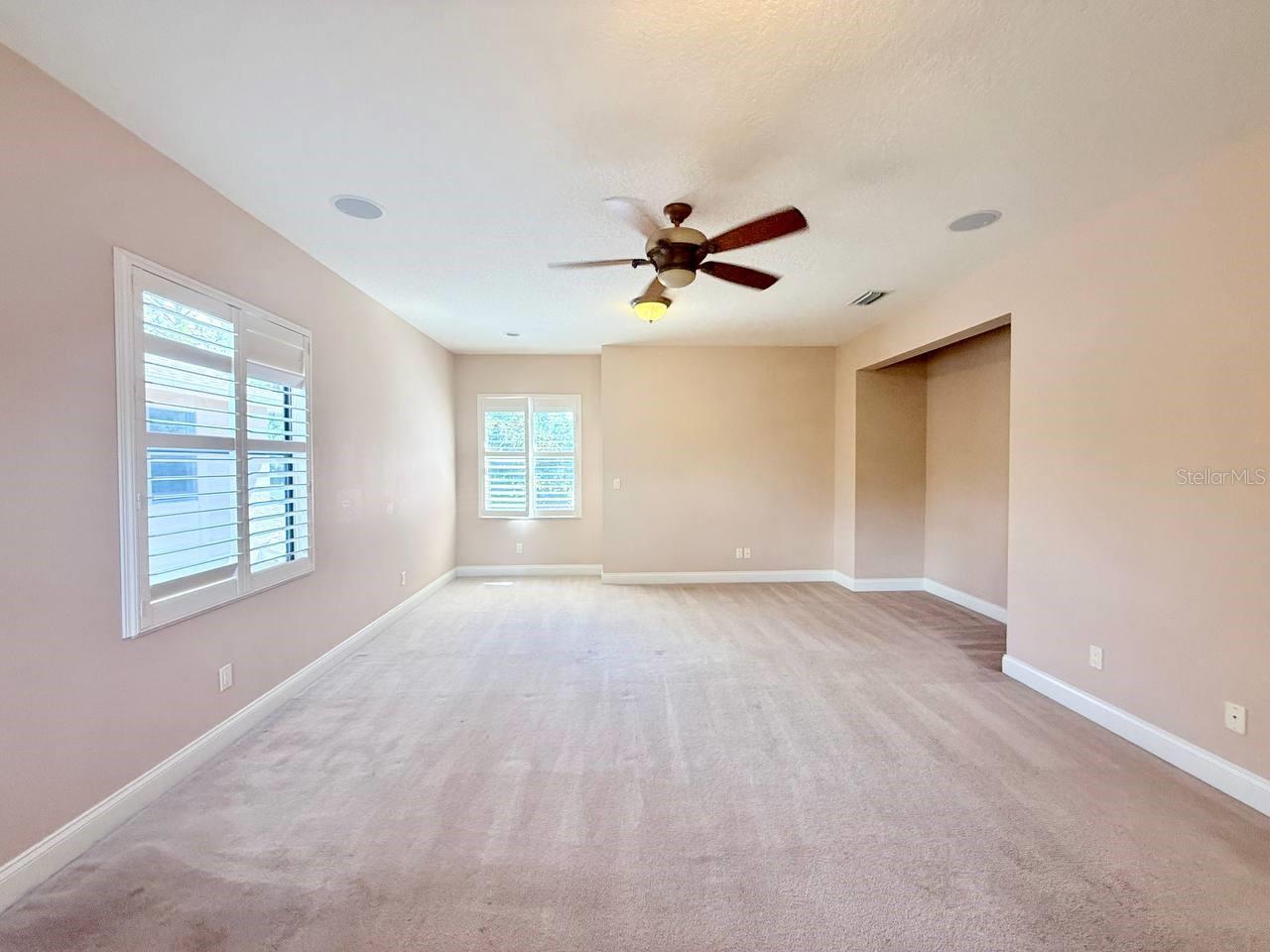 NINE EAGLES UNIT ONE SEC I - Residential Lease